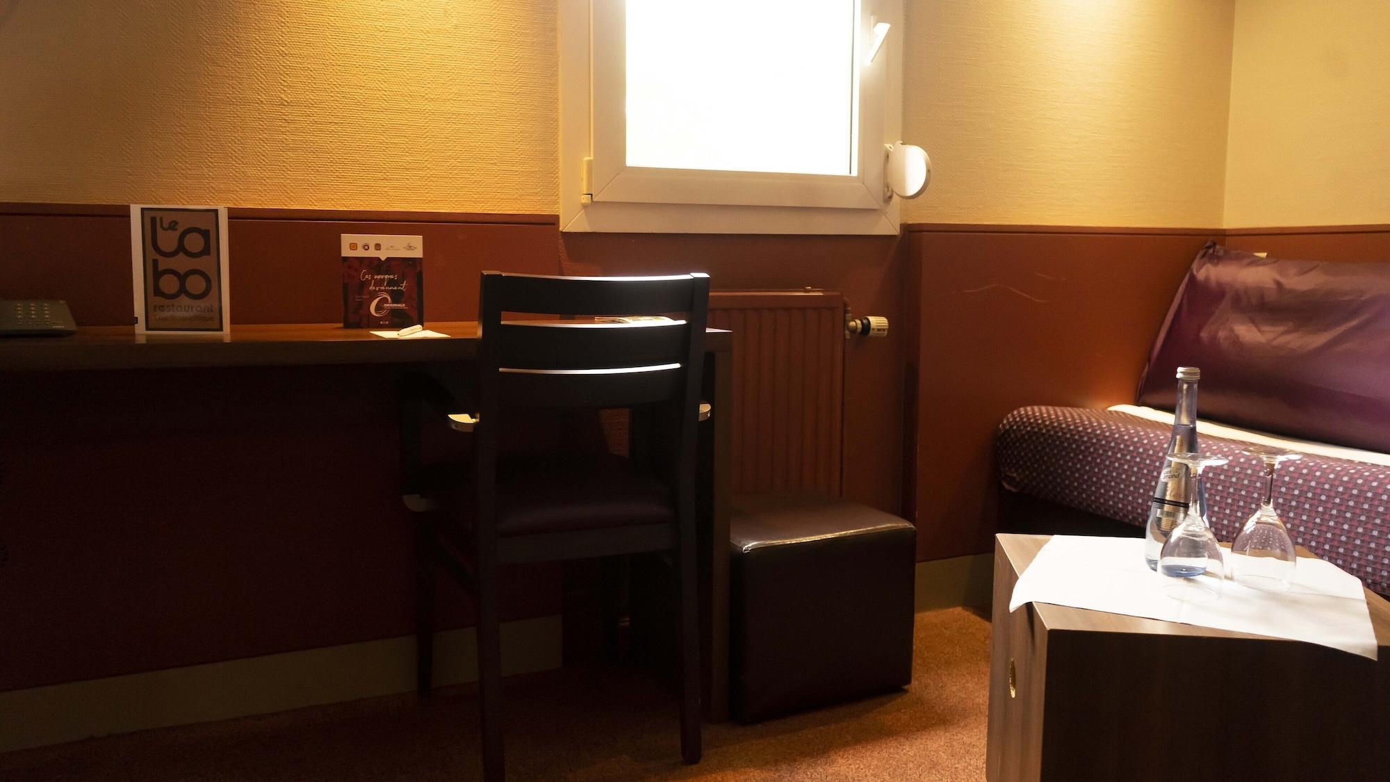 The Originals City, Hotel Ascotel, Lille Est Grand Stade Villeneuve-d'Ascq Zewnętrze zdjęcie